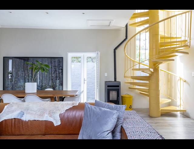 3 BEDROOM TOWNHOUSE TO LET IN GARDENS